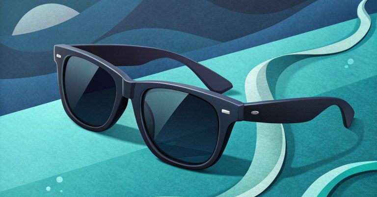 Paire de lunettes Ray-Ban Meta posée sur un fond bleu